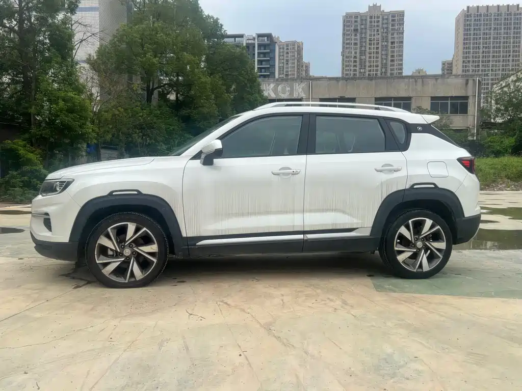 Changan CS35PLUS — фото 3