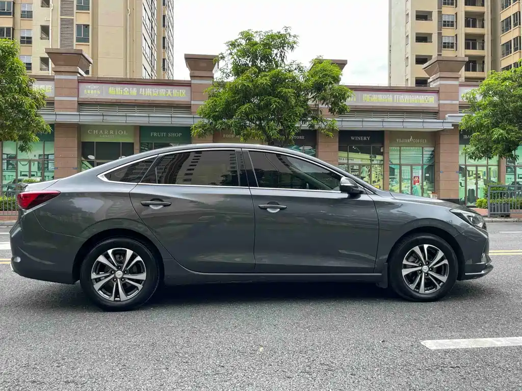 Changan Eado — фото 4