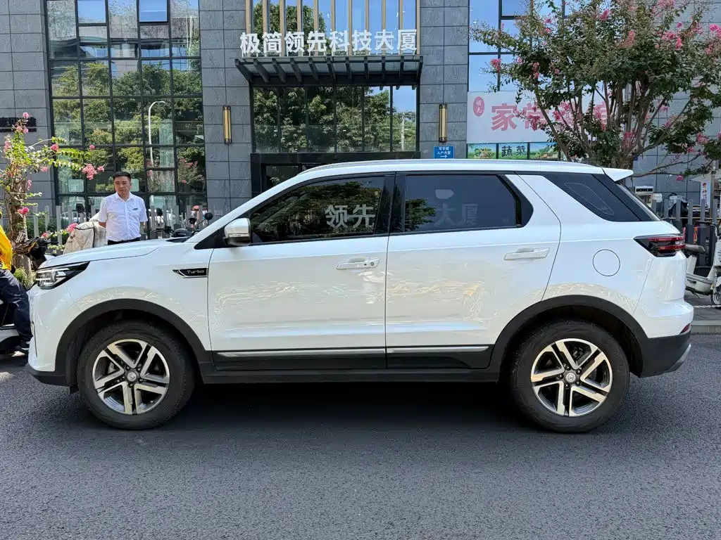 Changan CS55PLUS — фото 3