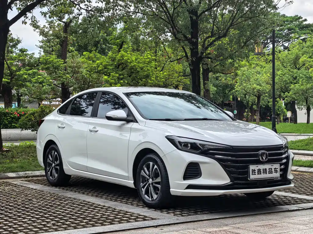 Changan Eado — фото 3
