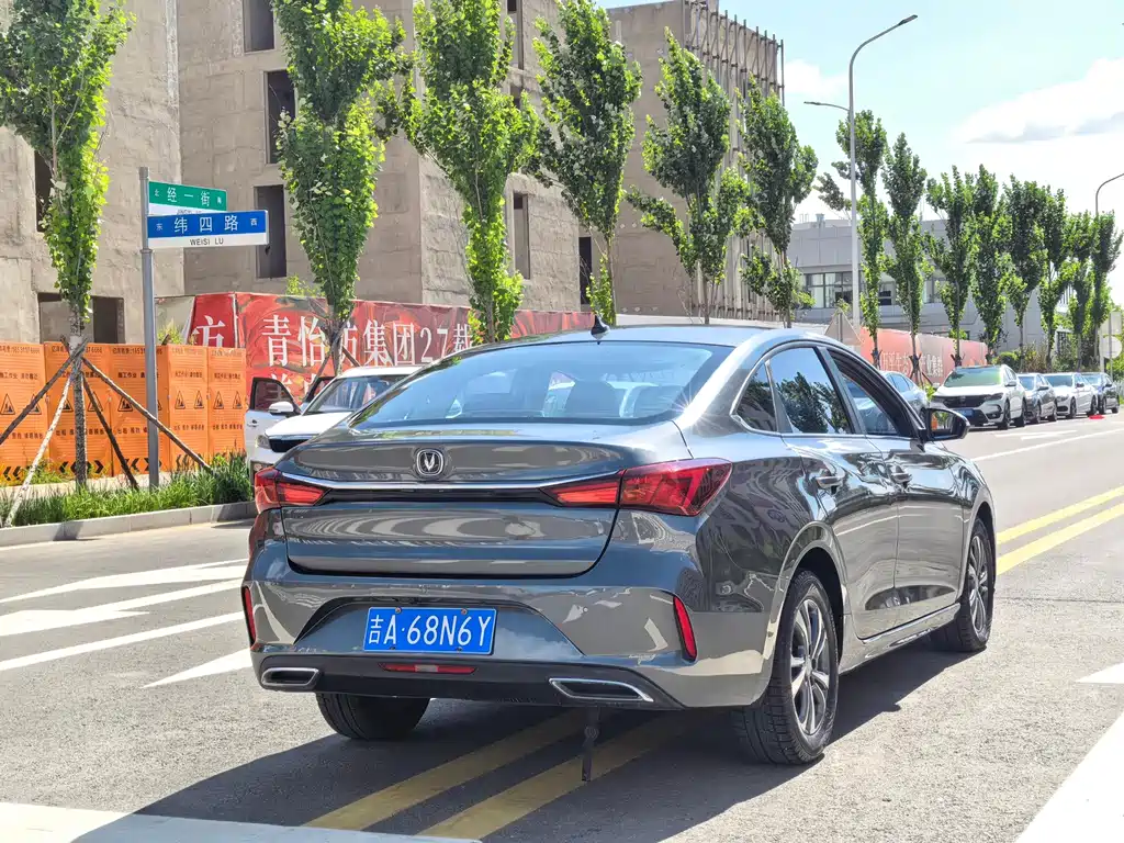 Changan Eado — фото 7