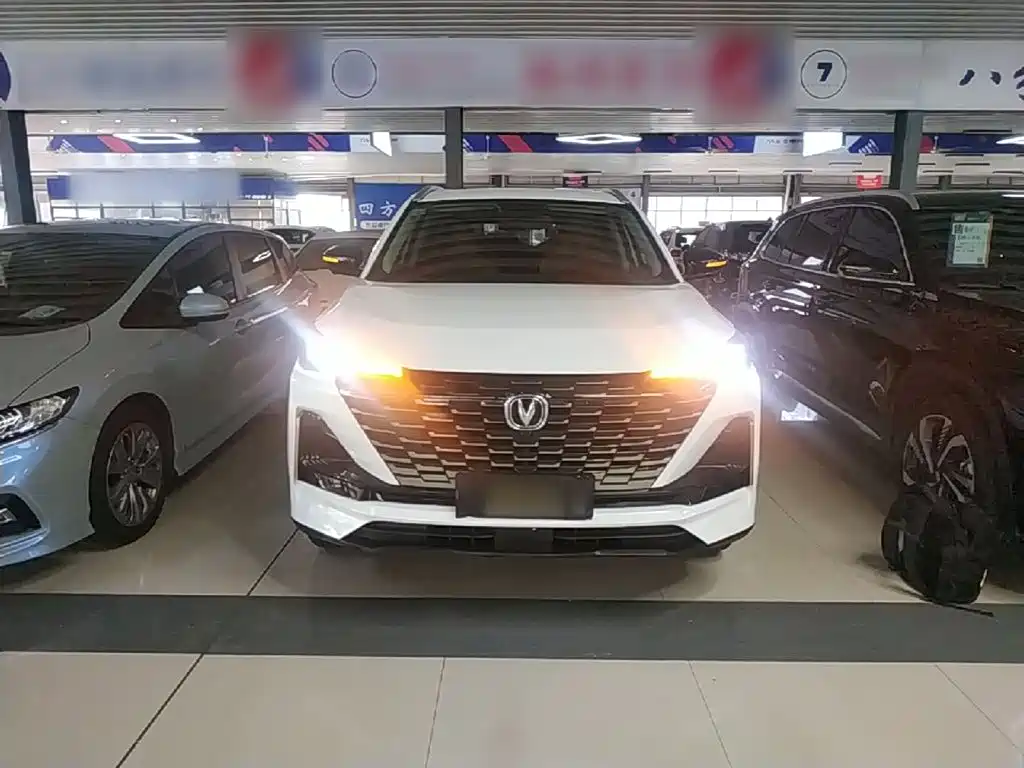 Changan CS55PLUS — фото 3