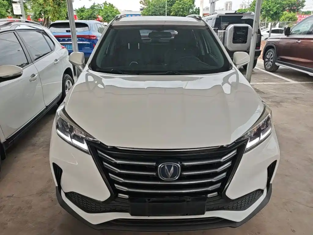 Changan CS15 — фото 3