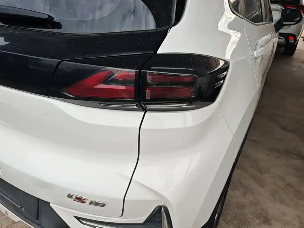 Changan CS15 — фото 8