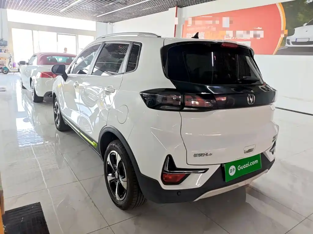 Changan New Energy E-Pro — фото 5