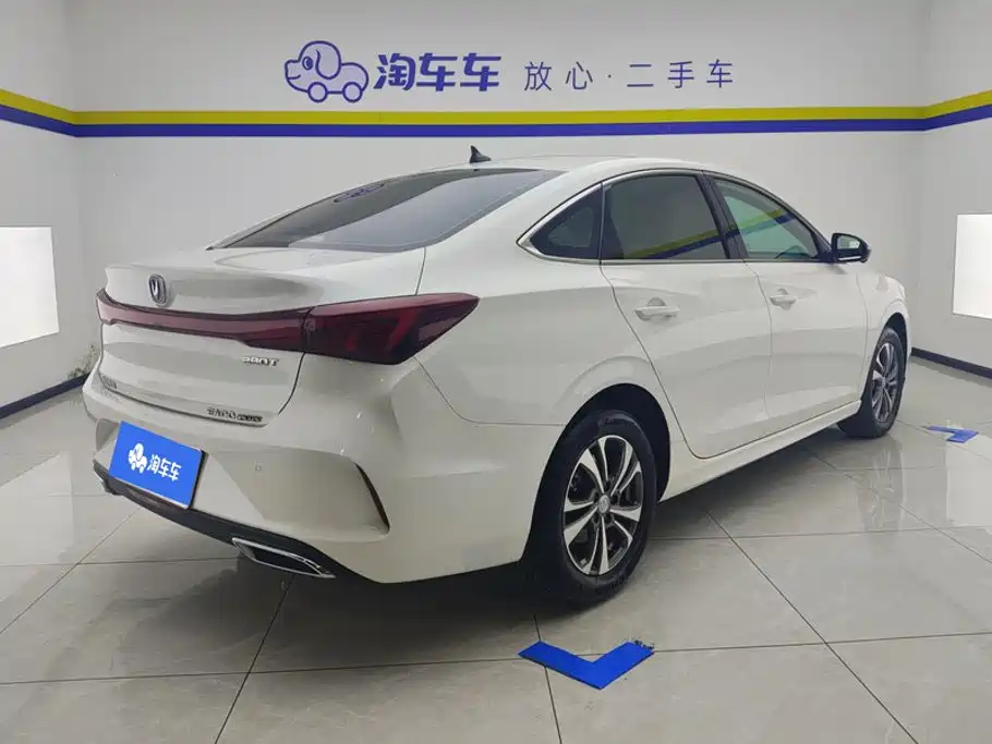 Changan Eado — фото 3