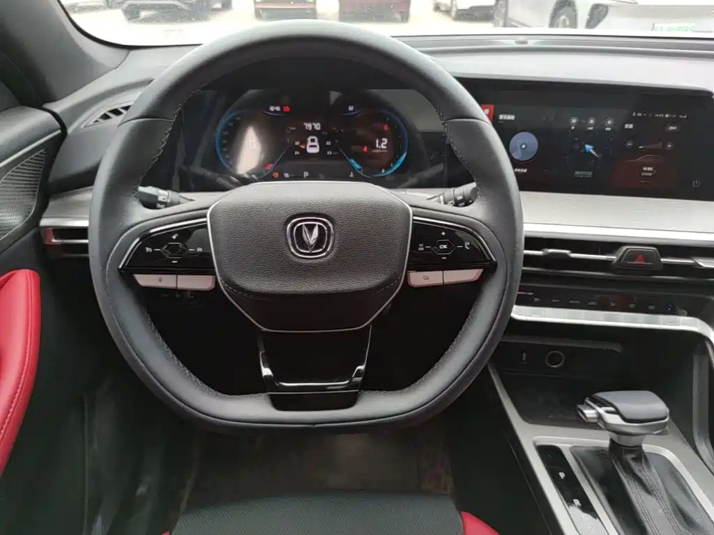 Changan CS35PLUS — фото 11