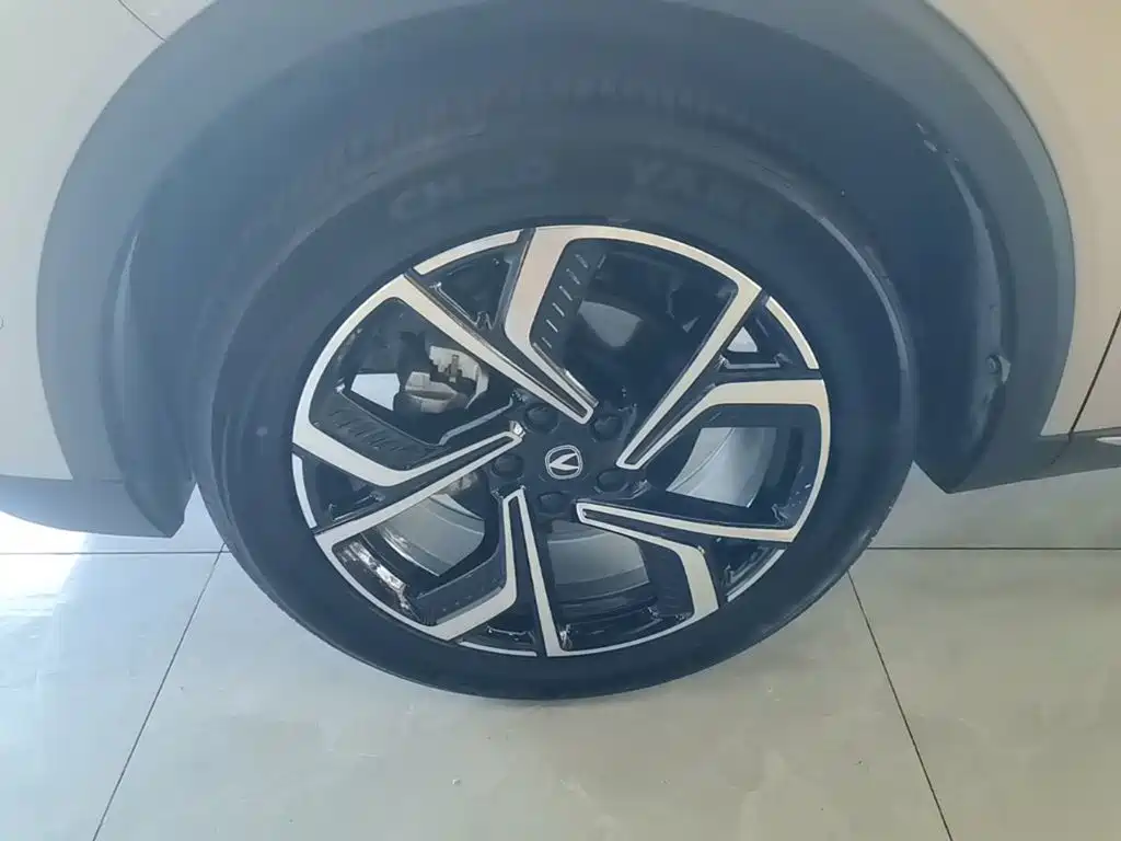 Changan CS55PLUS — фото 23