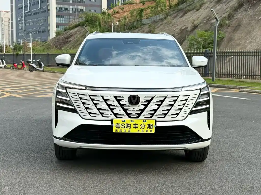 Changan CS75 PLUS — фото 2