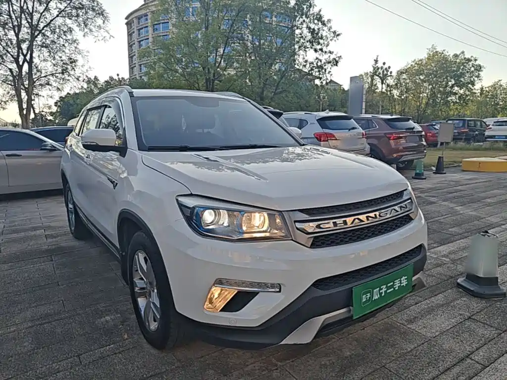 Changan CS75 — фото 4