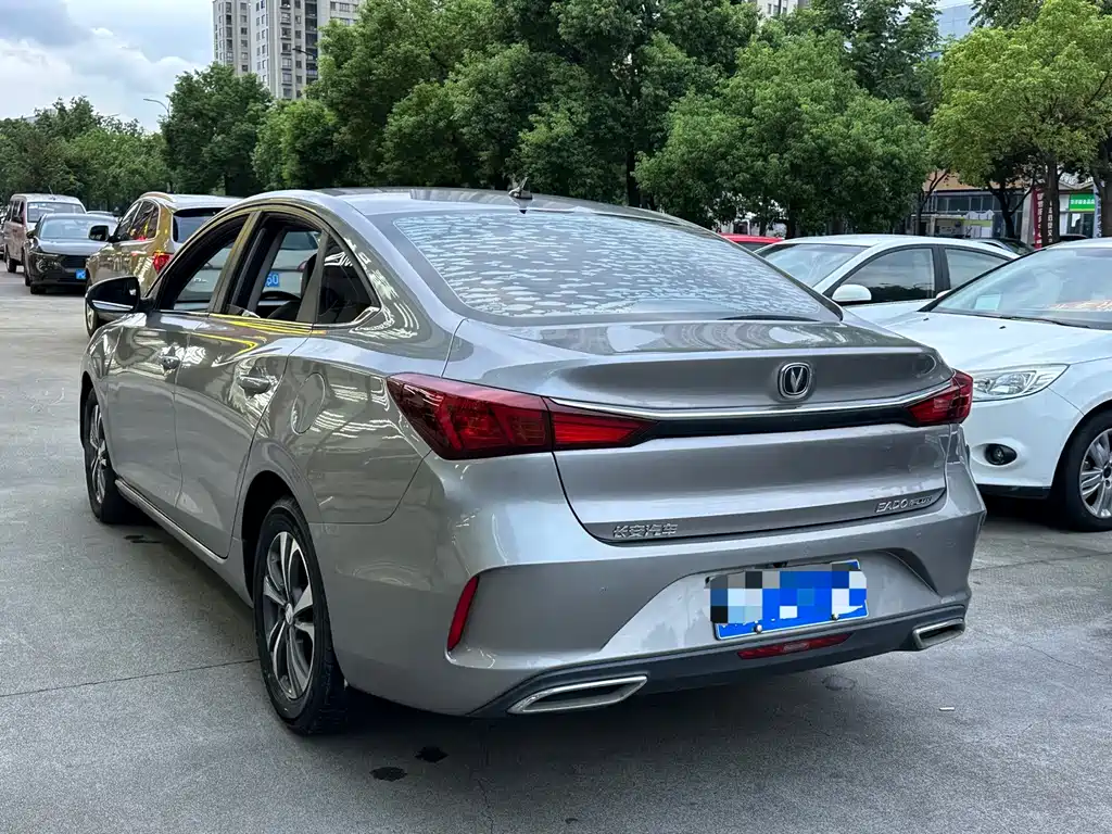 Changan Eado — фото 4