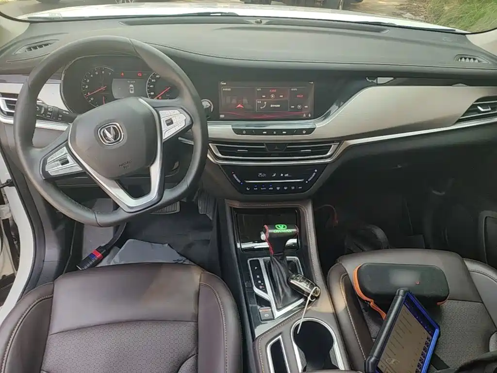 Changan CS35PLUS — фото 10