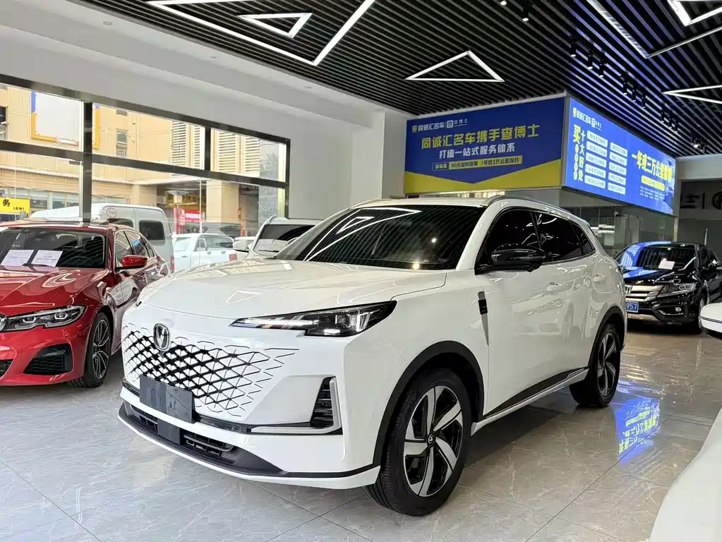 Changan CS55PLUS — фото 3