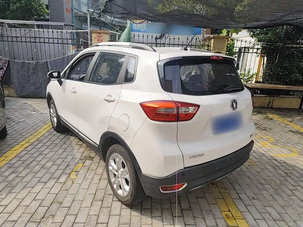 Changan CS15 — фото 23