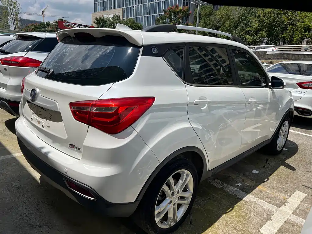 Changan CS35 — фото 10