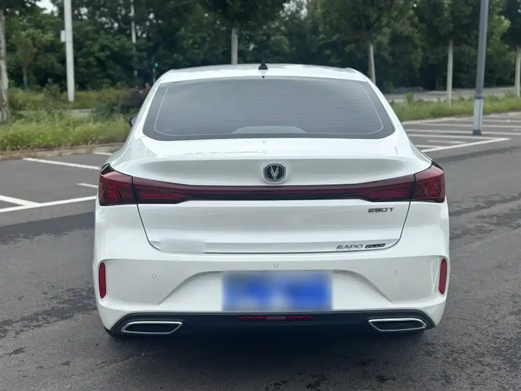 Changan Eado — фото 23