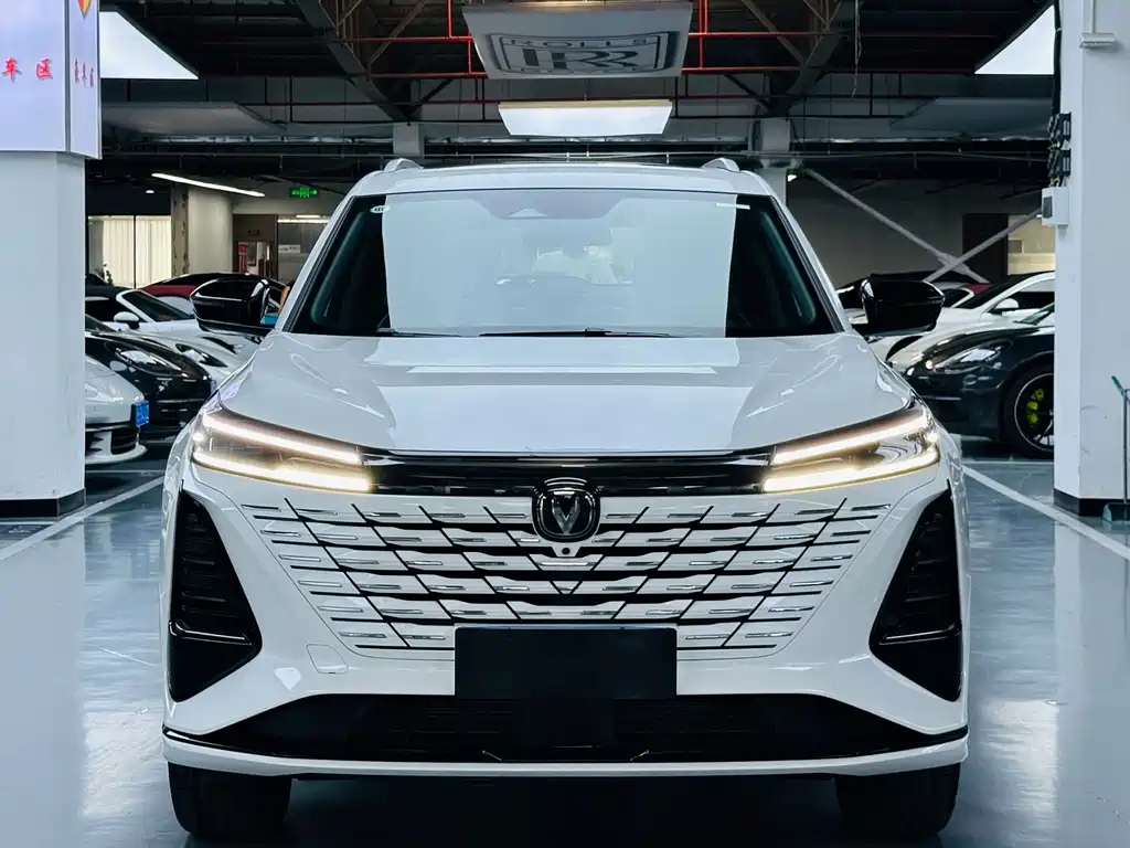 Changan CS75 PLUS — фото 2