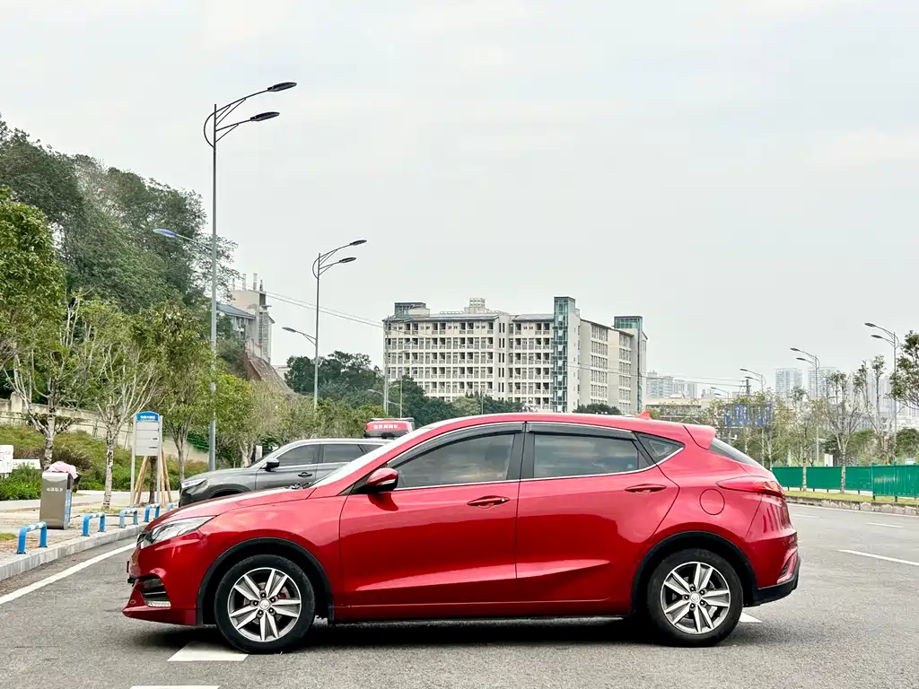 Changan Eado XT — фото 11