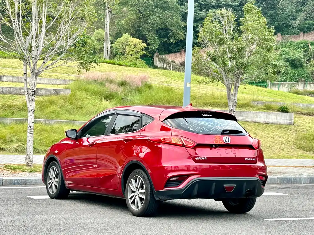 Changan Eado XT — фото 9