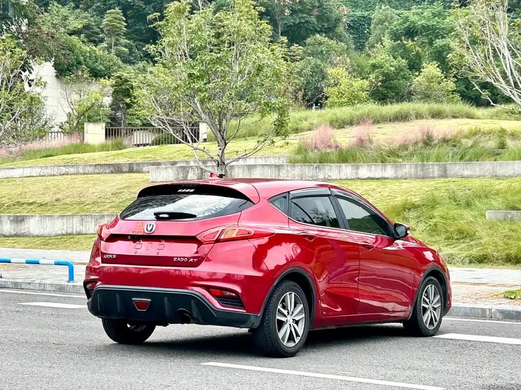 Changan Eado XT — фото 10