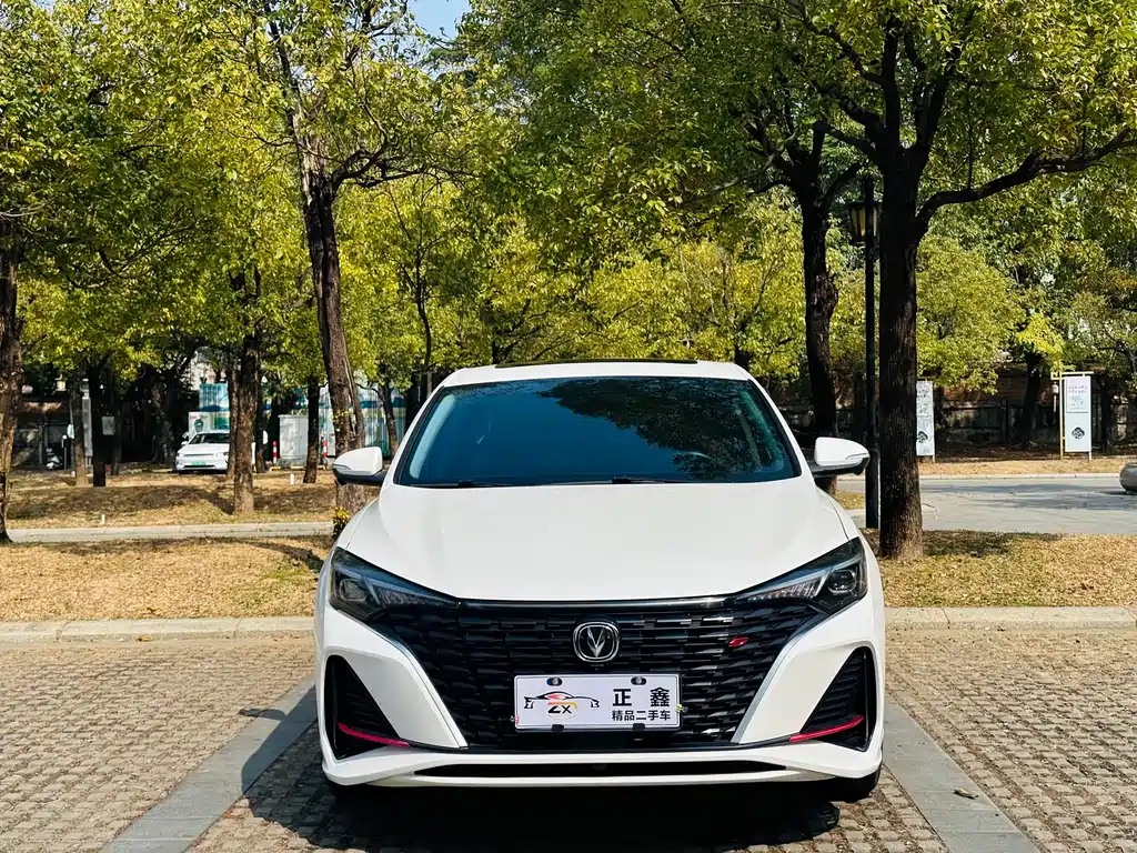 Changan Eado — фото 2