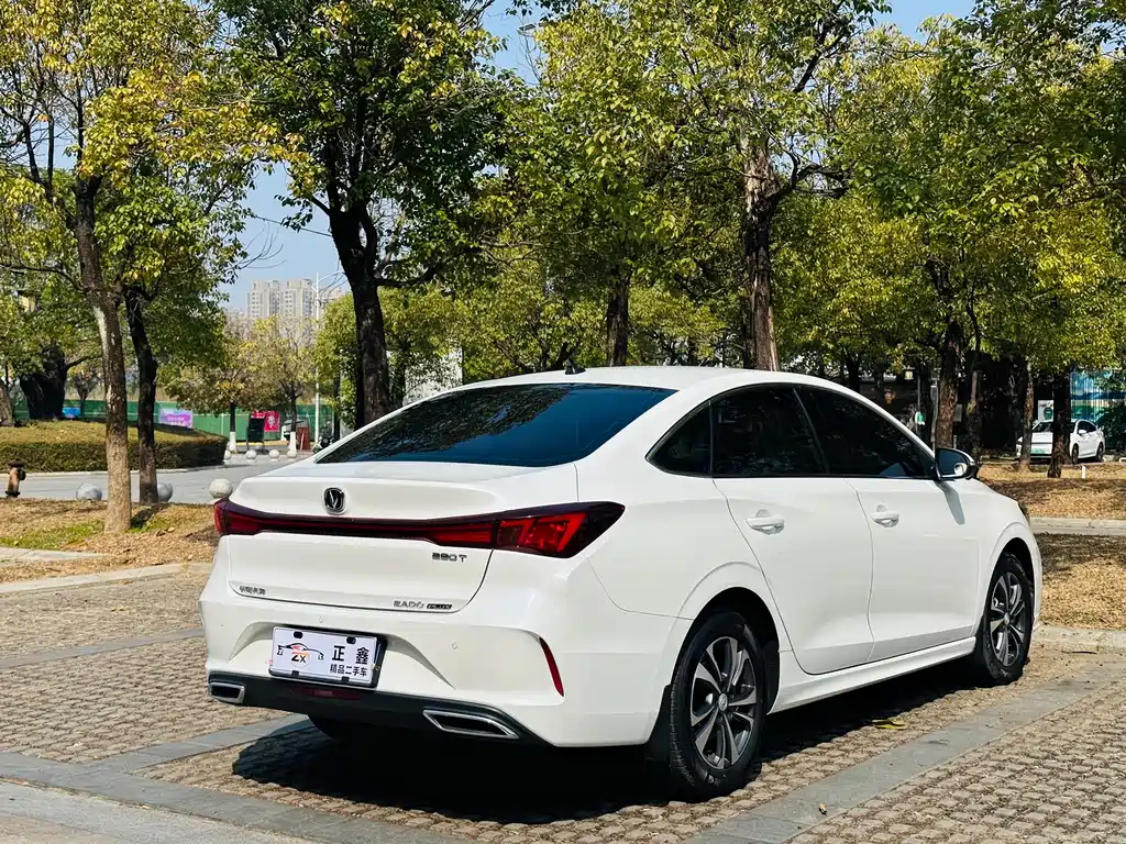 Changan Eado — фото 7