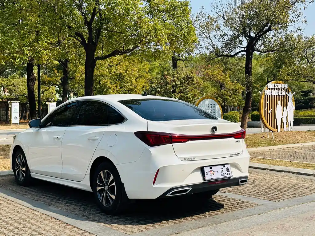 Changan Eado — фото 9