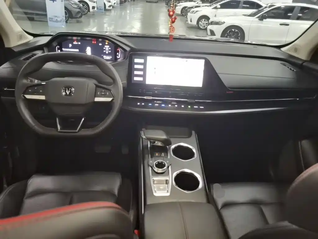Changan CS55PLUS — фото 10