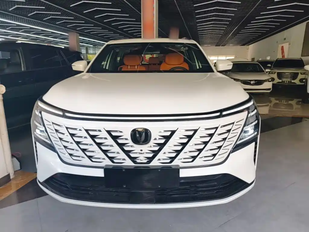 Changan CS75 PLUS — фото 3