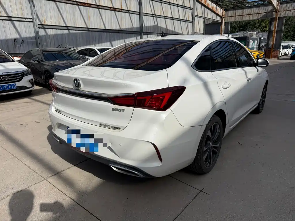 Changan Eado — фото 9