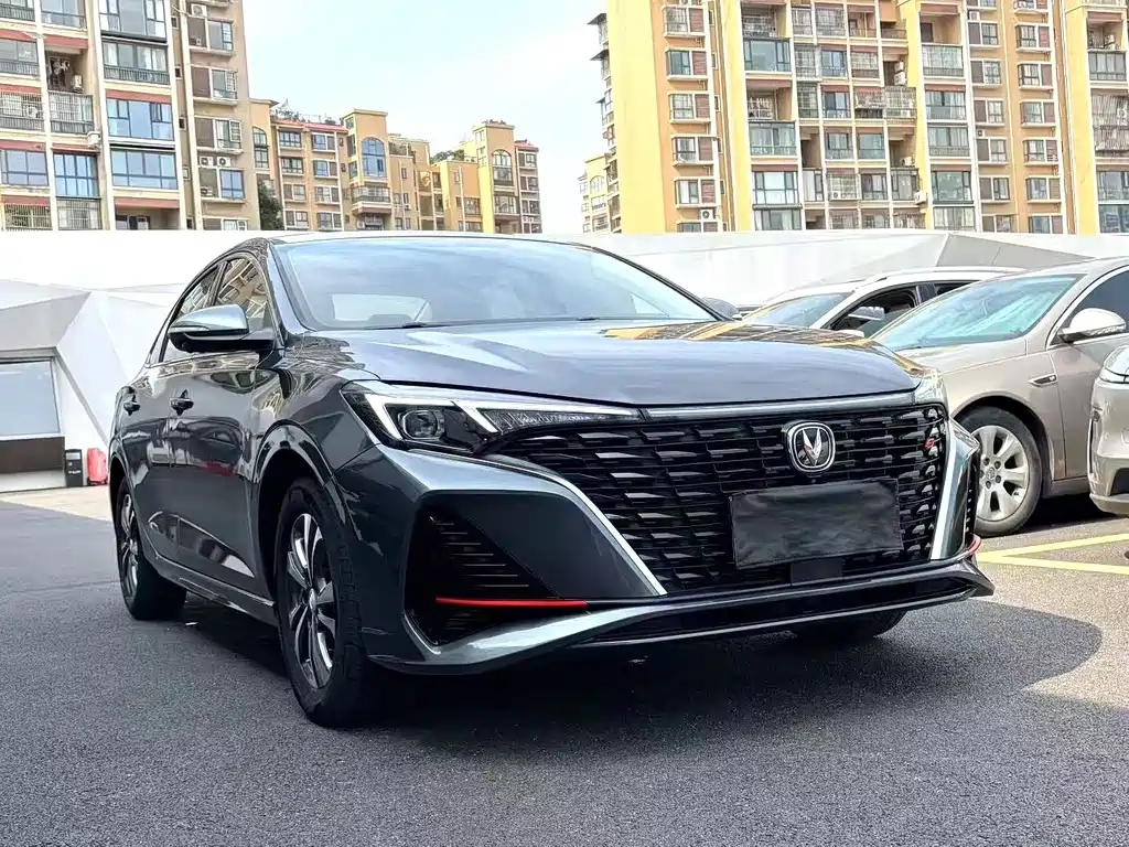 Changan Eado — фото 2