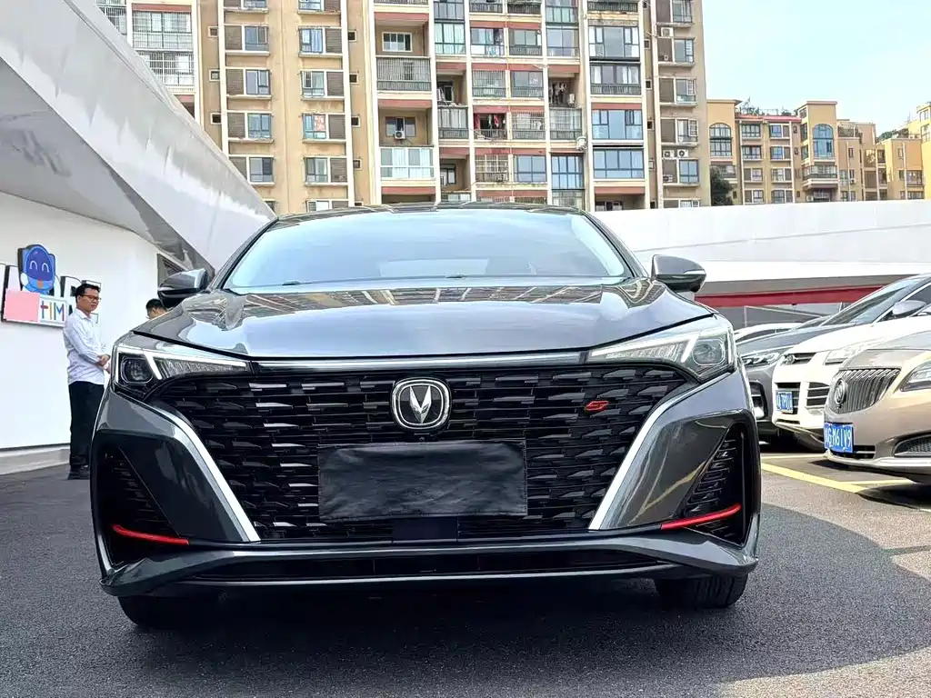 Changan Eado — фото 3