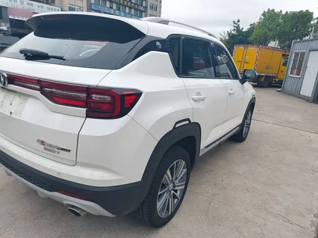 Changan CS35PLUS — фото 8