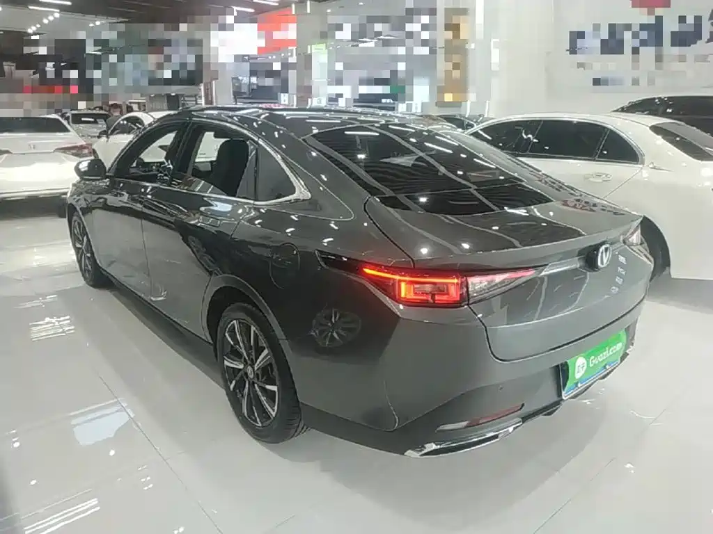 Changan Eado — фото 5