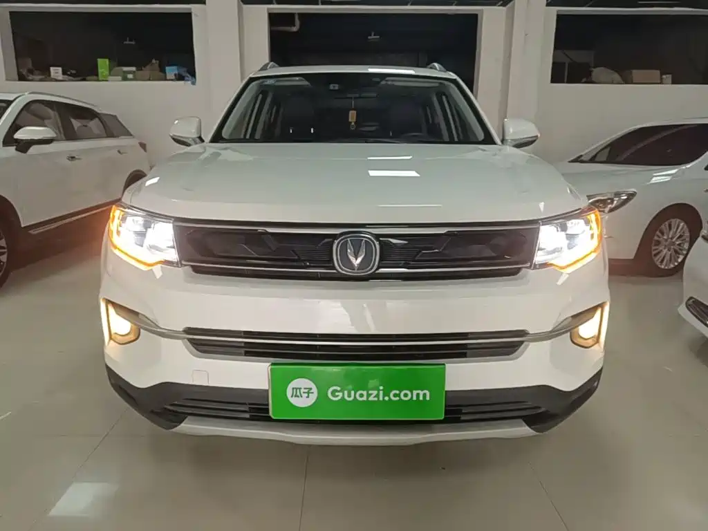 Changan CS35PLUS — фото 3