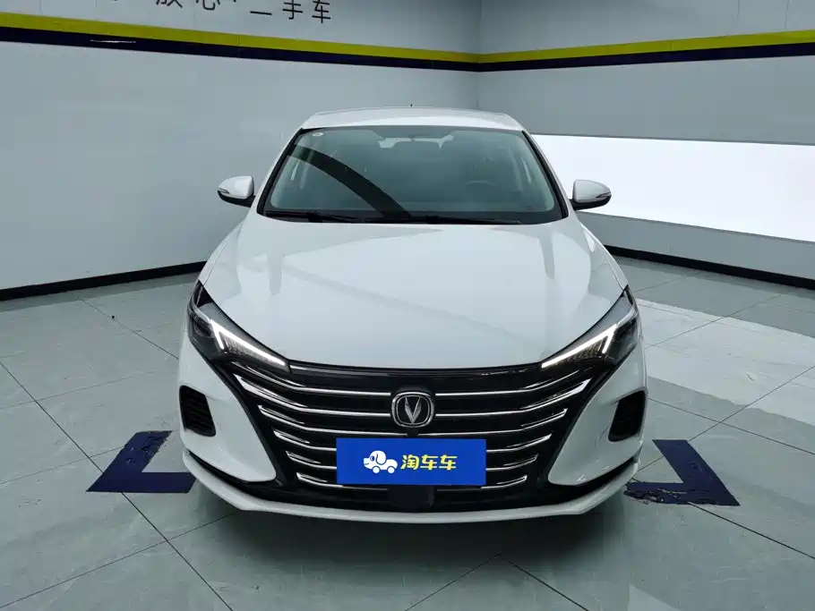 Changan Eado — фото 2