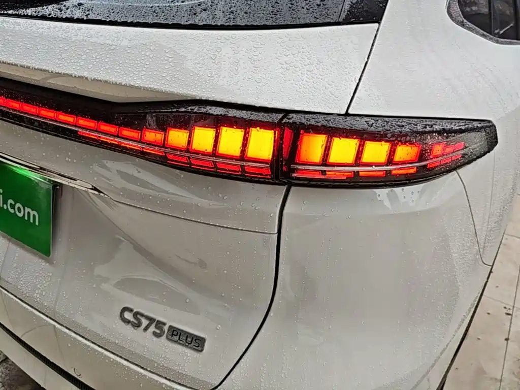 Changan CS75 PLUS — фото 8