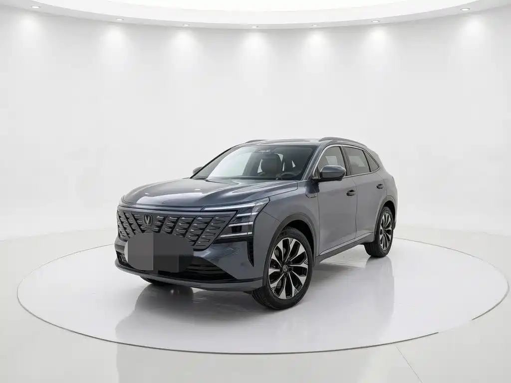 Changan CS75 PLUS — фото 2