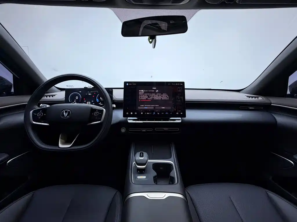 Changan Eado — фото 10