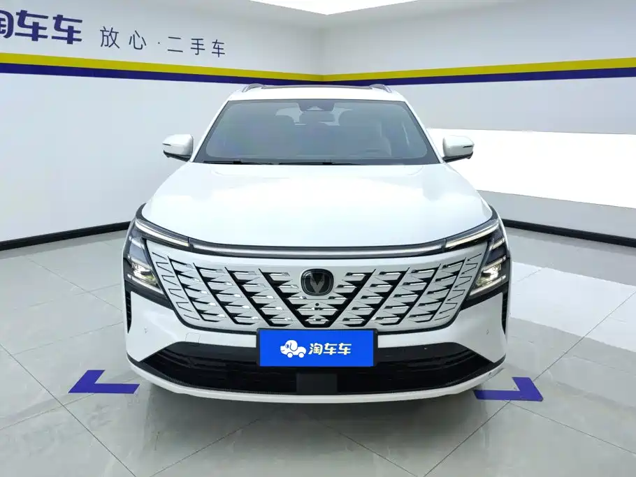 Changan CS75 PLUS — фото 2
