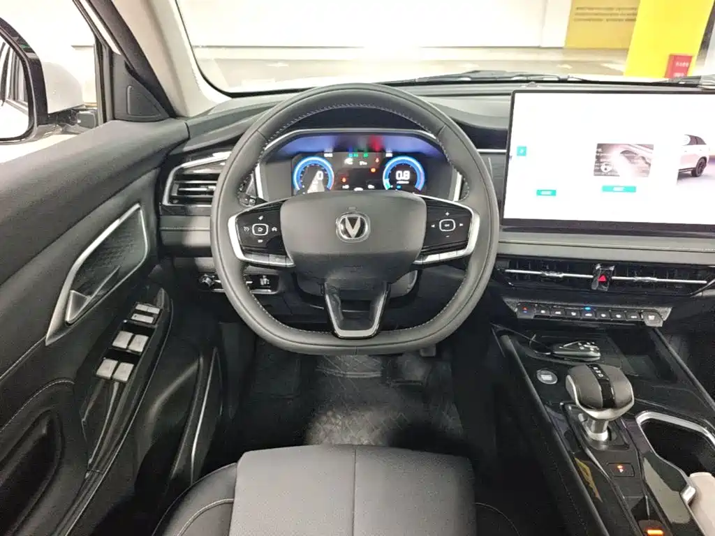 Changan CS75 — фото 11