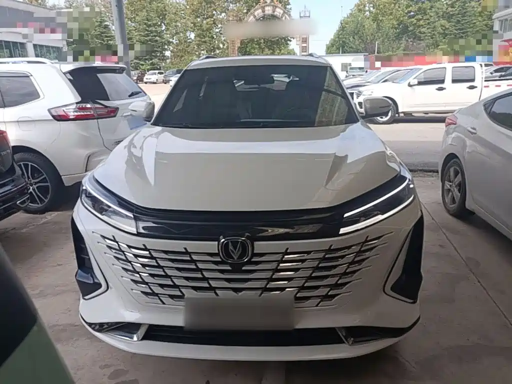 Changan CS75 PLUS — фото 3