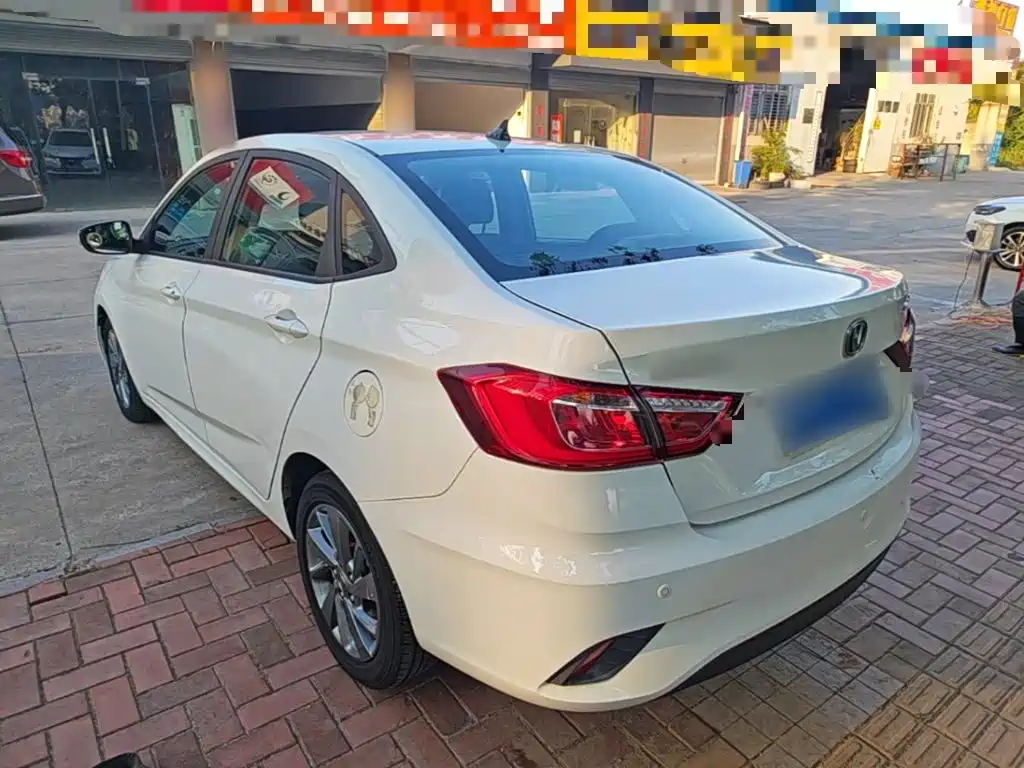 Changan Eado DT — фото 23