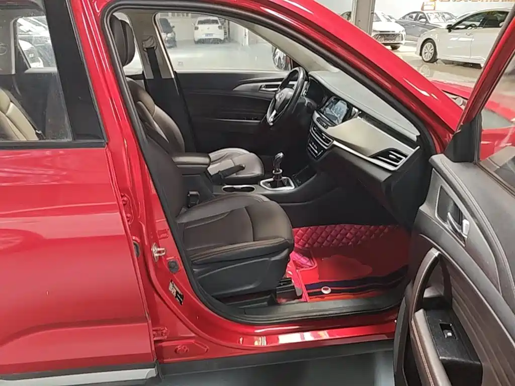Changan CS35PLUS — фото 25