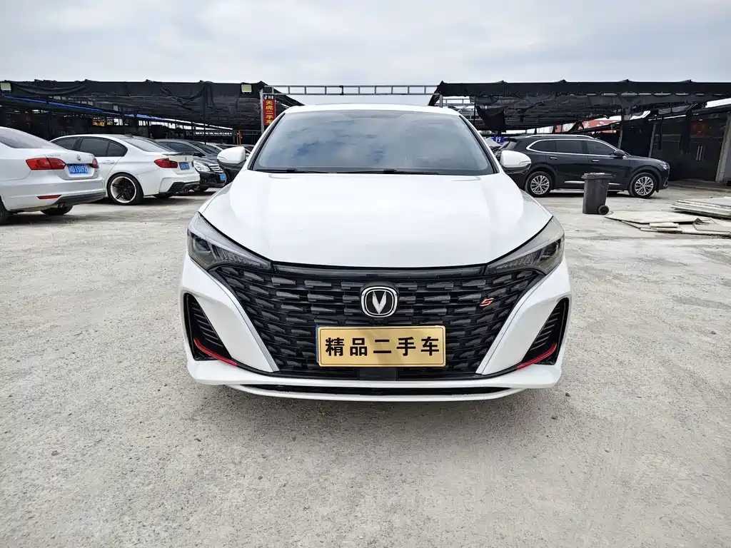 Changan Eado — фото 2