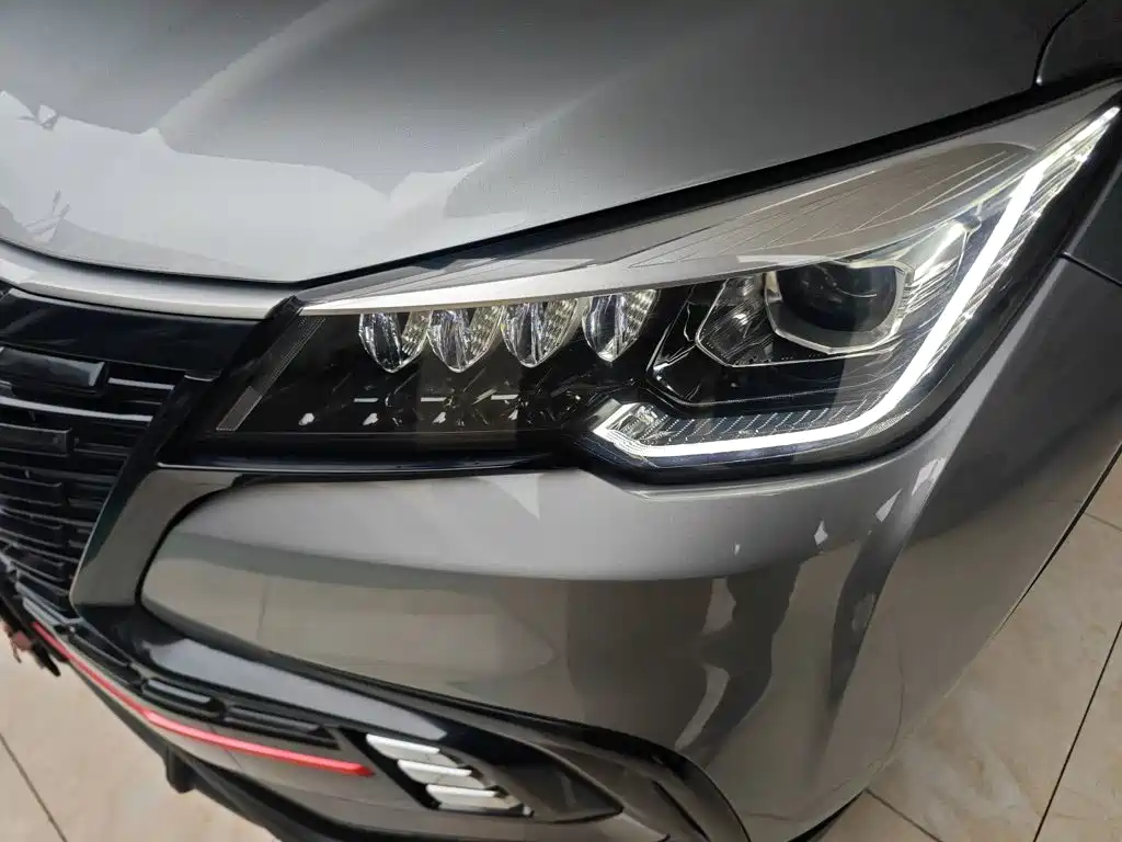 Changan CS85 COUPE — фото 10