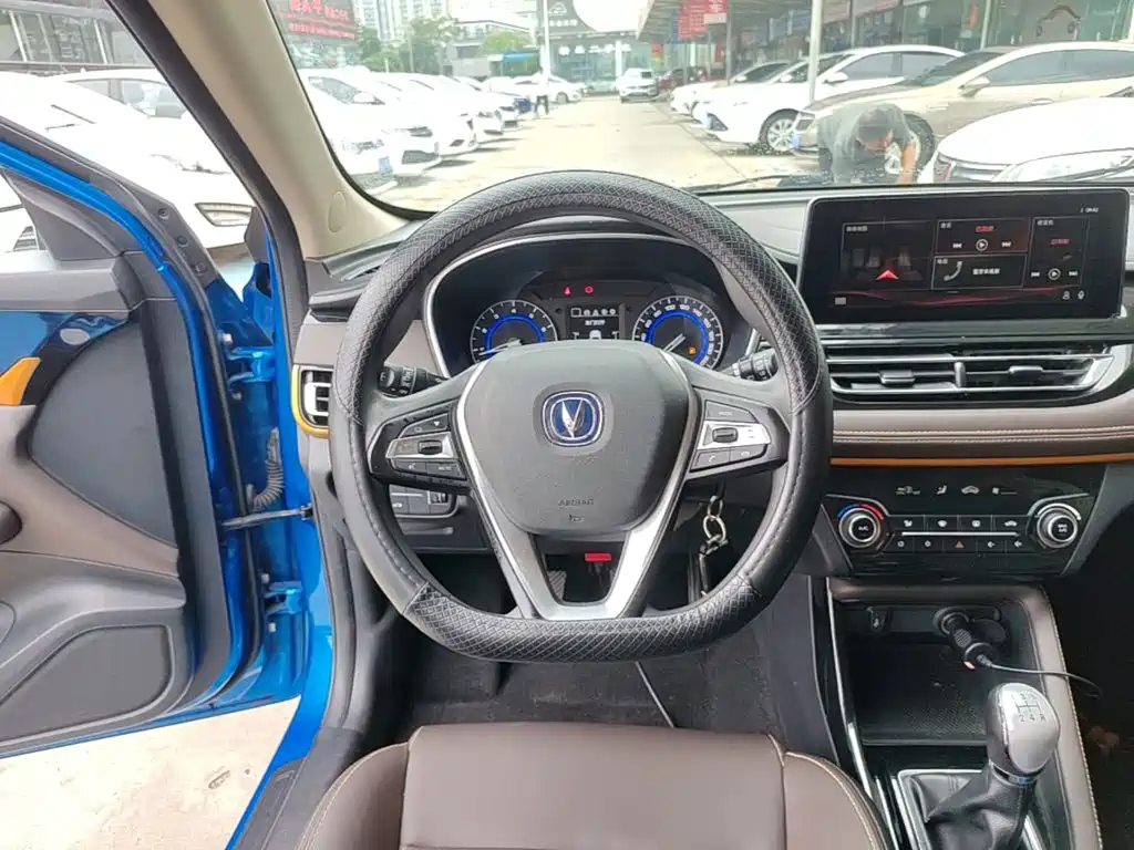 Changan Eado DT — фото 11
