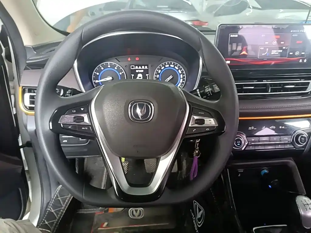 Changan Eado DT — фото 11