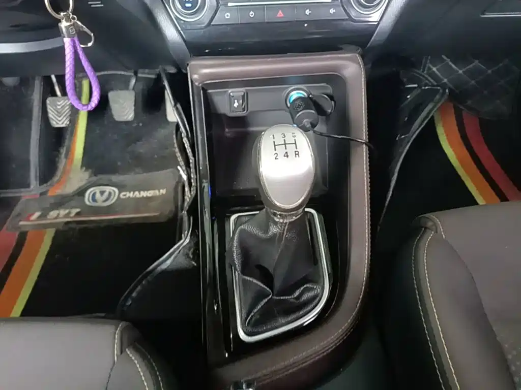 Changan Eado DT — фото 14