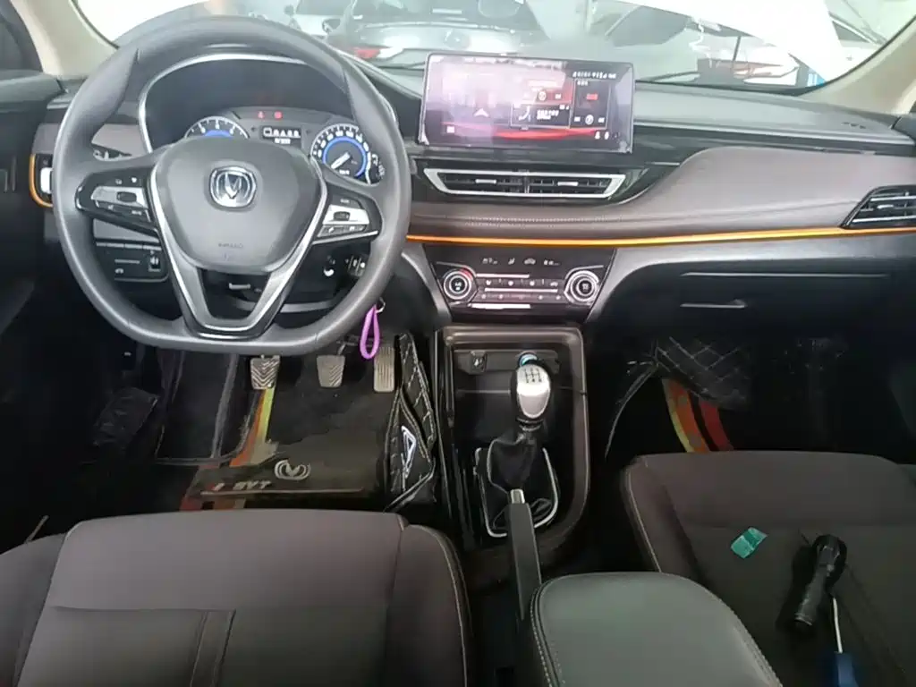Changan Eado DT — фото 10